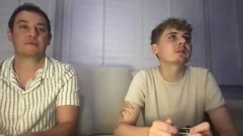 Snapshot of 2hungboys chatting on July 12, 6:37 am Roommates online show from July 12, 6:37 am