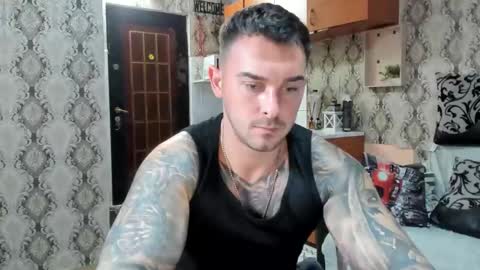 Snapshot of 2sexymuscles chatting on October 9, 7:56 pm 2sexymuscles online show from October 9, 7:56 pm