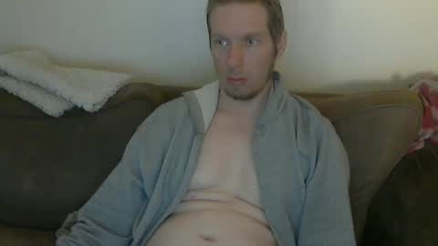 Snapshot of 2small4you83 chatting on April 24, 1:02 pm 2small4you83 online show from April 24, 1:02 pm