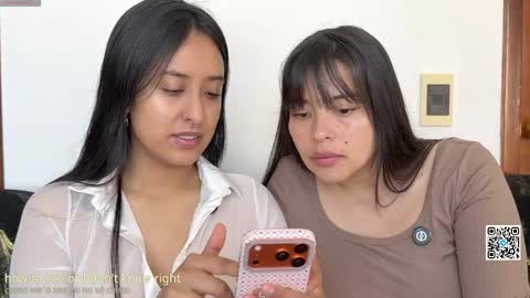 Snapshot of 2summerlove2 chatting on April 26, 3:21 pm Dalilah and Tarah online show from April 26, 3:21 pm