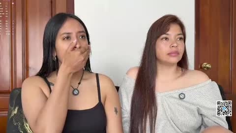 Snapshot of 2summerlove2 chatting on June 8, 2:06 pm Dalilah and Tarah online show from June 8, 2:06 pm