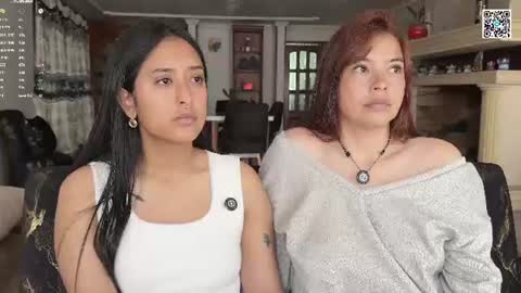 Snapshot of 2summerlove2 chatting on July 20, 2:41 pm Dalilah and Tarah online show from July 20, 2:41 pm