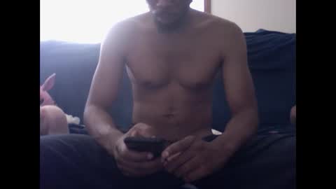 Snapshot of 2watchcock chatting on June 10, 6:29 pm Str8 Edge online show from June 10, 6:29 pm