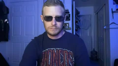 333jaytee333 online show from June 29, 6:52 am