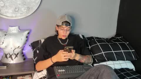 Snapshot of 360enmedallo chatting on October 22, 3:29 am 360enmedallo online show from October 22, 3:29 am