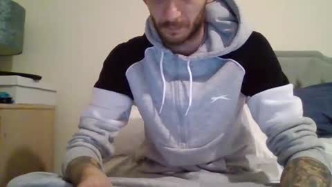 420feetloverr420 online show from October 11, 7:12 pm