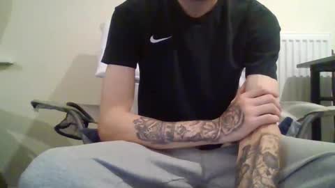 420feetloverr420 online show from October 26, 11:31 pm