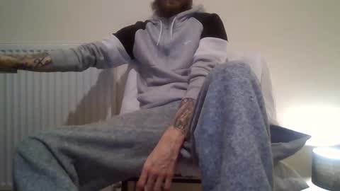 420feetloverr420 online show from January 11, 1:54 am