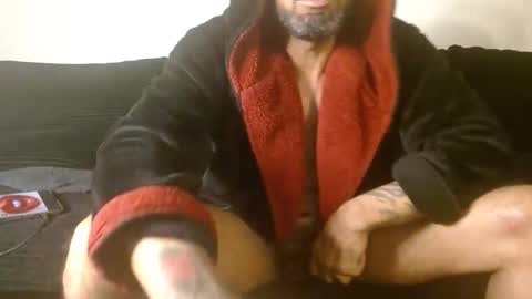 Snapshot of 420flyguy chatting on March 18, 3:09 am 420flyguy online show from March 18, 3:09 am