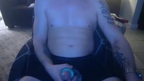 Snapshot of 42o_blah chatting on December 15, 4:18 am 42o_blah online show from December 15, 4:18 am