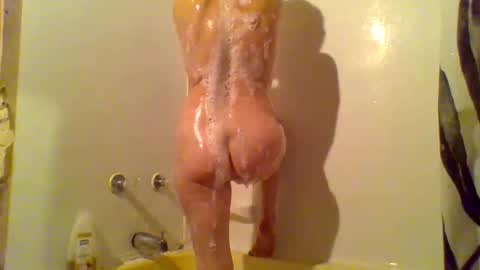 Snapshot of 4blonde2go chatting on May 29, 8:29 pm 4blonde2go online show from May 29, 8:29 pm