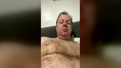 Snapshot of 4rtt43 chatting on February 22, 3:07 am robert online show from February 22, 3:07 am