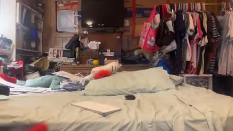 FUCKR online show from April 6, 8:21 pm