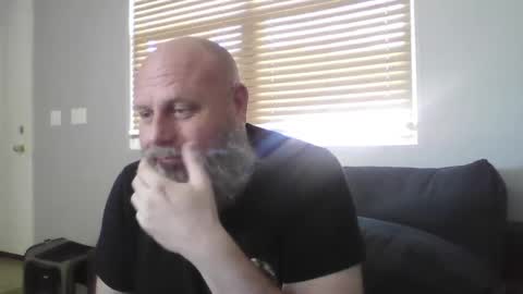 Snapshot of 69singledad79 chatting on December 9, 9:26 pm 69singledad79 online show from December 9, 9:26 pm