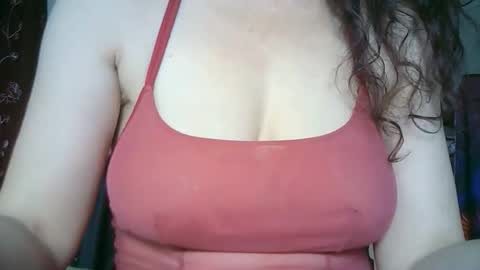 Snapshot of 77lilu chatting on April 20, 10:29 am Lilu online show from April 20, 10:29 am