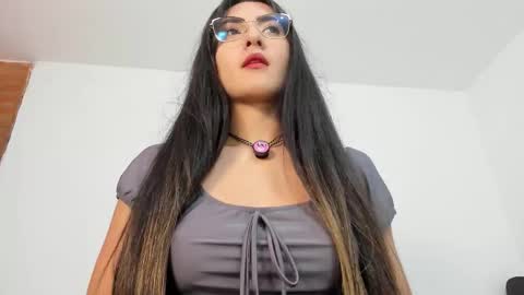 Snapshot of 77neferkitty77 chatting on December 3, 4:49 pm online show from December 3, 4:49 pm