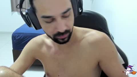 Snapshot of 7_high chatting on November 9, 1:09 pm high online show from November 9, 1:09 pm