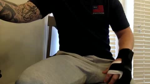 Snapshot of 7incherinhand chatting on November 5, 3:23 pm 7incherinhand online show from November 5, 3:23 pm