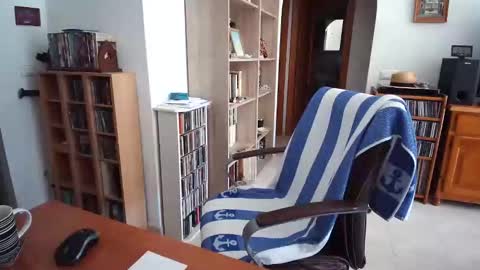  Papi  online show from May 26, 8:43 am
