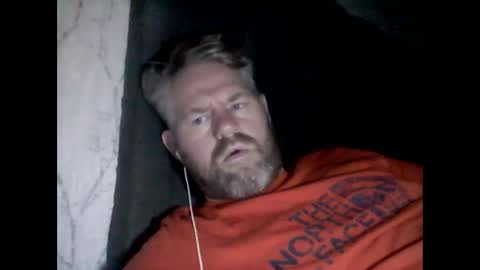 Snapshot of 81jonnyx chatting on January 8, 7:55 am 81jonnyx online show from January 8, 7:55 am