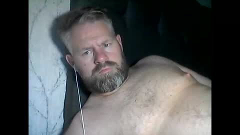 Snapshot of 81jonnyx chatting on February 1, 11:37 pm 81jonnyx online show from February 1, 11:37 pm