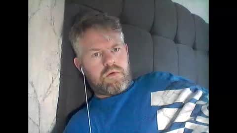 Snapshot of 81jonnyx chatting on March 3, 4:03 pm 81jonnyx online show from March 3, 4:03 pm