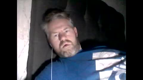 Snapshot of 81jonnyx chatting on March 4, 3:11 am 81jonnyx online show from March 4, 3:11 am