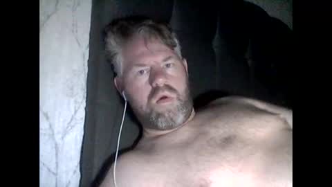 Snapshot of 81jonnyx chatting on March 7, 5:51 am 81jonnyx online show from March 7, 5:51 am