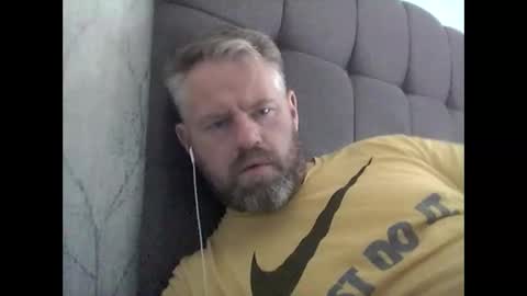 Snapshot of 81jonnyx chatting on September 11, 8:36 am 81jonnyx online show from September 11, 8:36 am