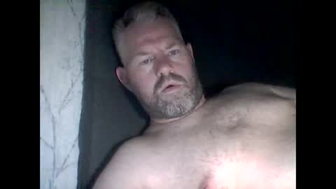 Snapshot of 81jonnyx chatting on September 28, 6:19 am 81jonnyx online show from September 28, 6:19 am