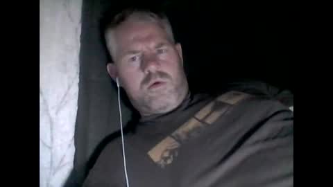 Snapshot of 81jonnyx chatting on October 8, 11:13 pm 81jonnyx online show from October 8, 11:13 pm