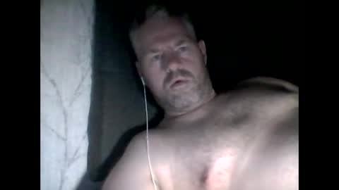 Snapshot of 81jonnyx chatting on October 10, 4:55 am 81jonnyx online show from October 10, 4:55 am