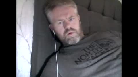 81jonnyx online show from December 20, 9:38 am