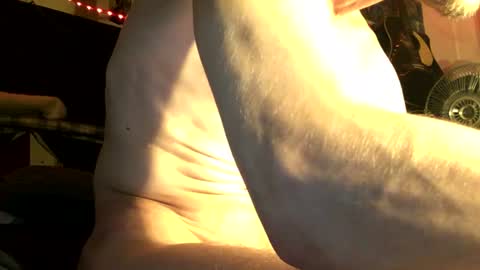 8inches4you2 online show from June 18, 6:02 am