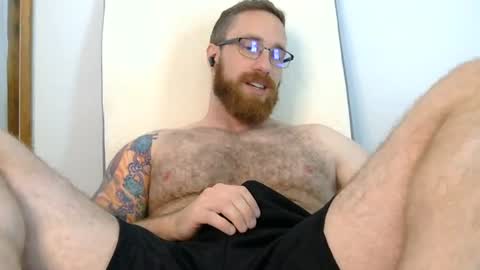 Snapshot of 8inchesandsomeholes chatting on July 10, 6:21 pm 8InchesAndSomeHoles online show from July 10, 6:21 pm
