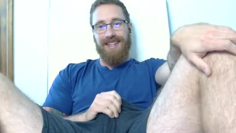 Snapshot of 8inchesandsomeholes chatting on August 5, 6:22 pm 8InchesAndSomeHoles online show from August 5, 6:22 pm