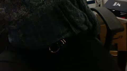 Snapshot of 99zeus9 chatting on February 6, 1:54 pm 99zeus9 online show from February 6, 1:54 pm