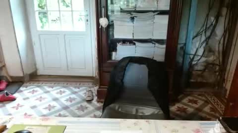 Snapshot of _123_voyeur_ chatting on September 12, 9:20 am _123_voyeur_ online show from September 12, 9:20 am