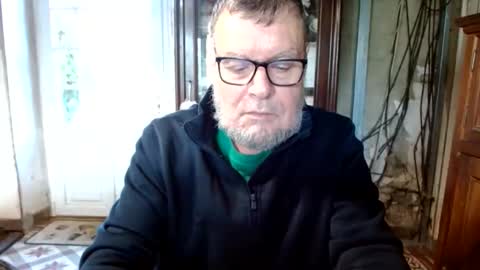 Snapshot of _123_voyeur_ chatting on November 29, 12:08 pm _123_voyeur_ online show from November 29, 12:08 pm