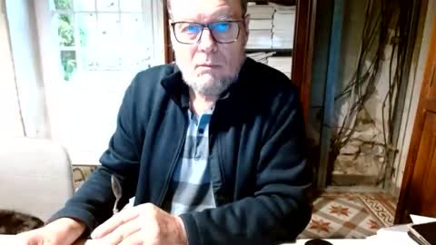 Snapshot of _123_voyeur_ chatting on December 19, 2:57 pm _123_voyeur_ online show from December 19, 2:57 pm