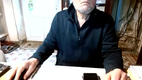 Snapshot of _123_voyeur_ chatting on December 22, 10:45 am _123_voyeur_ online show from December 22, 10:45 am