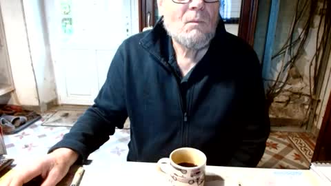 Snapshot of _123_voyeur_ chatting on December 23, 10:35 am _123_voyeur_ online show from December 23, 10:35 am