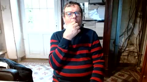 Snapshot of _123_voyeur_ chatting on February 18, 11:28 am _123_voyeur_ online show from February 18, 11:28 am