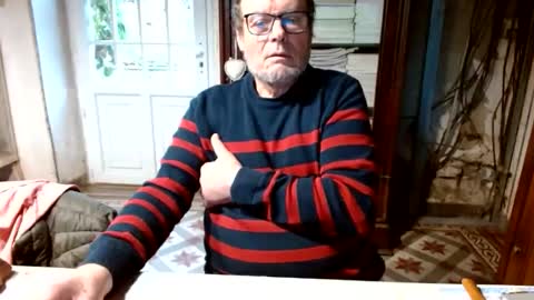 Snapshot of _123_voyeur_ chatting on February 22, 4:16 pm _123_voyeur_ online show from February 22, 4:16 pm