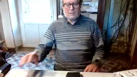 Snapshot of _123_voyeur_ chatting on March 3, 11:38 am _123_voyeur_ online show from March 3, 11:38 am