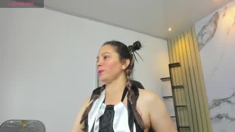 Snapshot of _17samantha chatting on August 3, 3:27 am SAMANTHA online show from August 3, 3:27 am