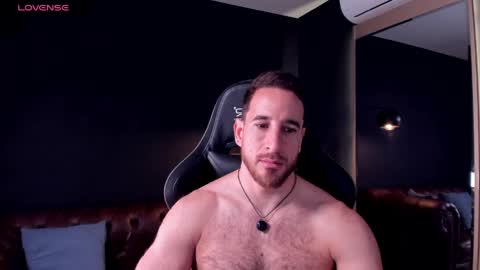 Snapshot of _adamcoper_ chatting on April 24, 3:58 pm _adamcoper_ online show from April 24, 3:58 pm