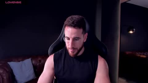 Snapshot of _adamcoper_ chatting on May 11, 11:24 pm _adamcoper_ online show from May 11, 11:24 pm