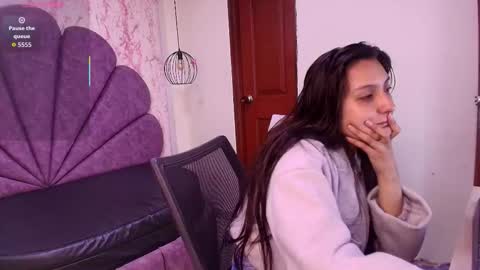  Alaia online show from March 25, 12:00 pm