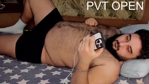 Snapshot of _alan_bear_ chatting on February 26, 8:33 pm Alan online show from February 26, 8:33 pm